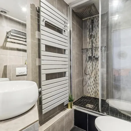 Luxury Near Le Marais Apartment