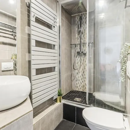 Luxury Near Le Marais Apartment