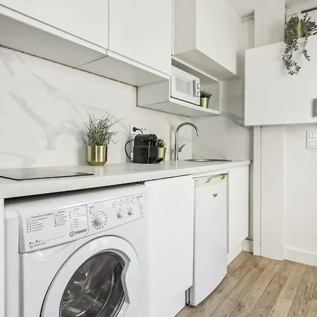 Luxury Near Le Marais Apartment