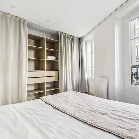 Apartment Luxury Near Le Marais